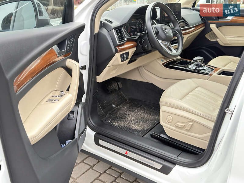 Позашляховик / Кросовер Audi Q5 2023 в Кам'янському