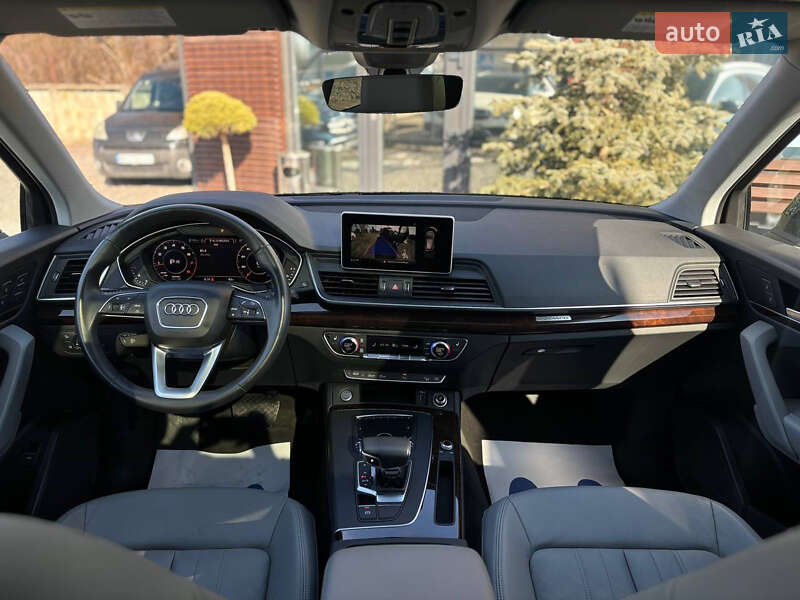 Позашляховик / Кросовер Audi Q5 2018 в Львові