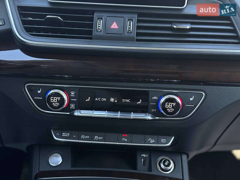 Позашляховик / Кросовер Audi Q5 2018 в Львові