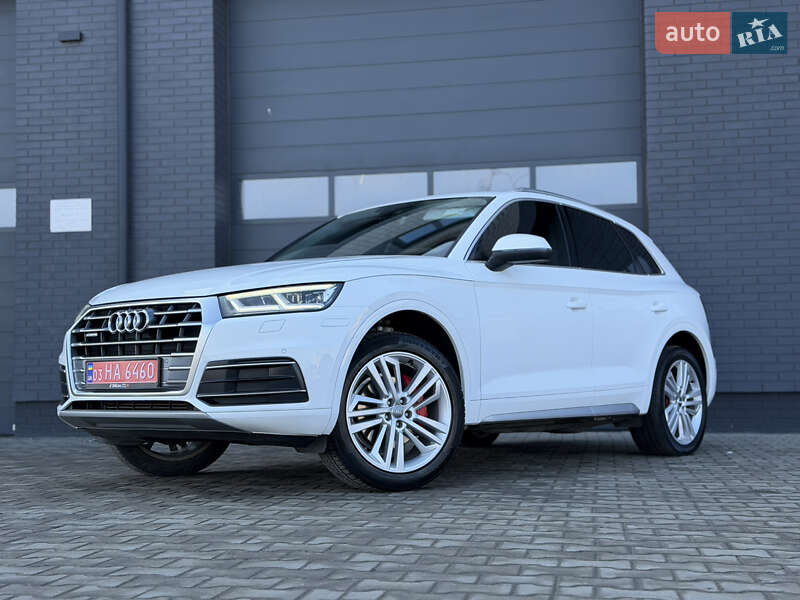 Позашляховик / Кросовер Audi Q5 2018 в Луцьку