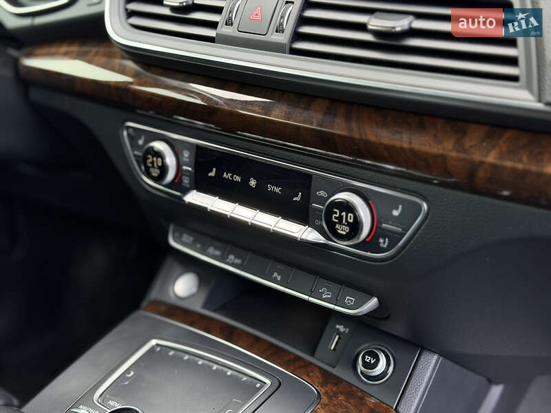 Позашляховик / Кросовер Audi Q5 2018 в Луцьку фото 37 Позашляховик / Кросовер Audi Q5 2018 в Луцьку