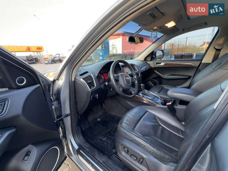 Позашляховик / Кросовер Audi Q5 2011 в Луцьку
