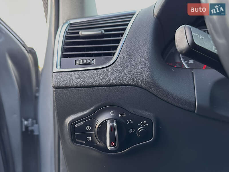 Позашляховик / Кросовер Audi Q5 2011 в Луцьку