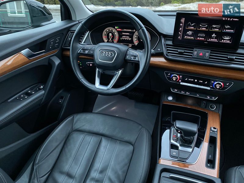 Позашляховик / Кросовер Audi Q5 2020 в Луцьку