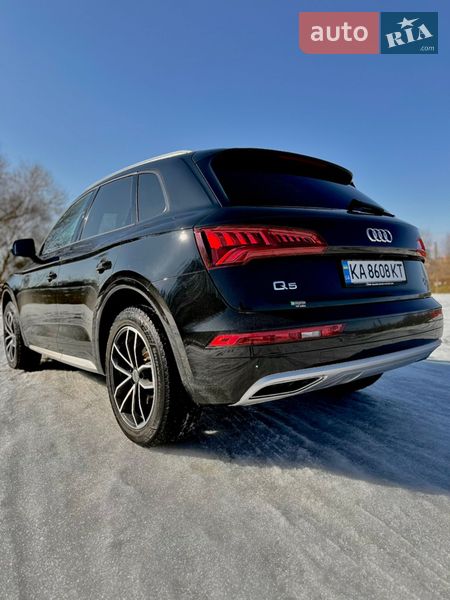Позашляховик / Кросовер Audi Q5 2018 в Бучі