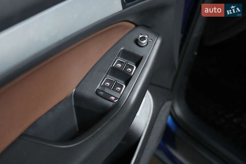 Позашляховик / Кросовер Audi Q5 2016 в Луцьку