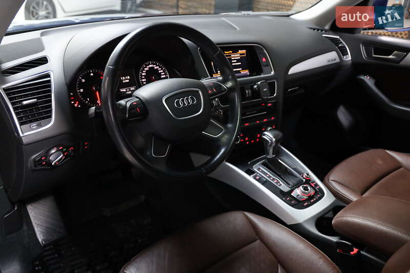 Позашляховик / Кросовер Audi Q5 2016 в Луцьку