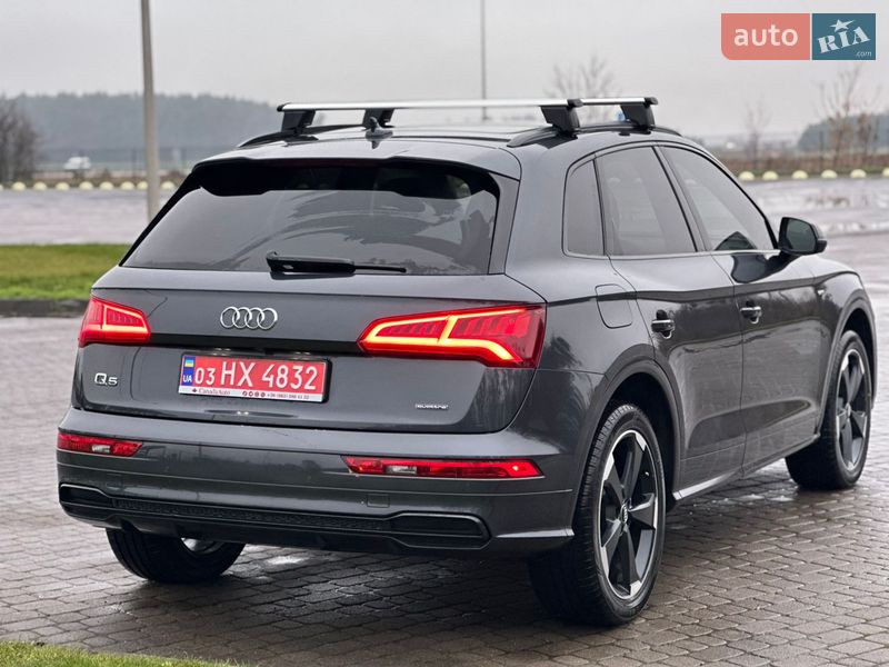 Внедорожник / Кроссовер Audi Q5 2019 в Ровно