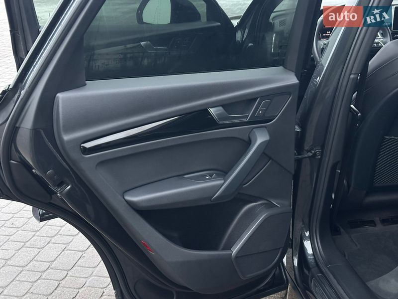 Внедорожник / Кроссовер Audi Q5 2019 в Ровно