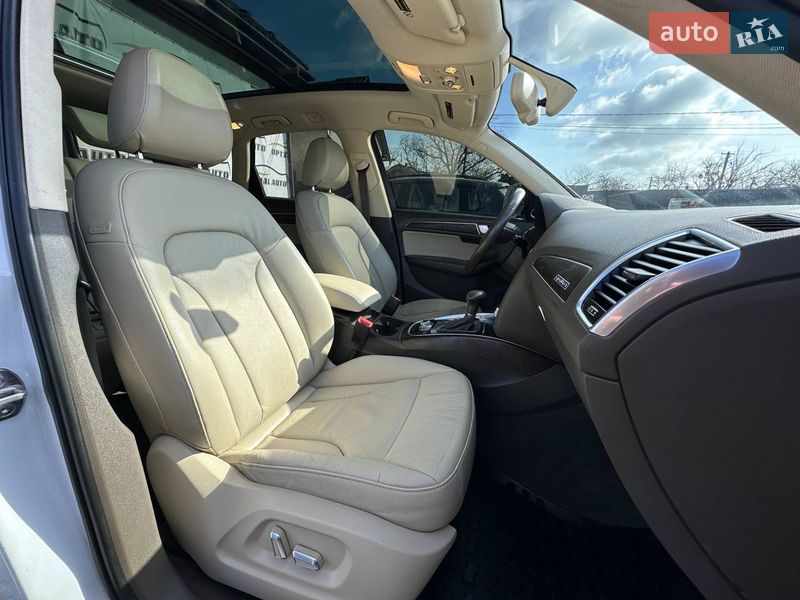 Внедорожник / Кроссовер Audi Q5 2017 в Львове