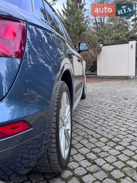 Позашляховик / Кросовер Audi Q5 2018 в Львові