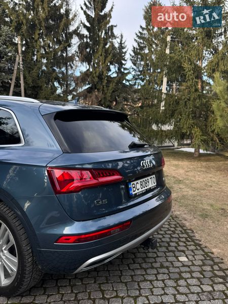 Позашляховик / Кросовер Audi Q5 2018 в Львові