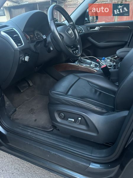 Внедорожник / Кроссовер Audi Q5 2017 в Кривом Роге