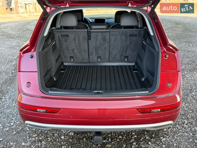 Внедорожник / Кроссовер Audi Q5 2017 в Львове