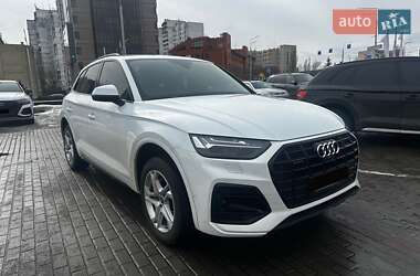 Внедорожник / Кроссовер Audi Q5 2021 в Киеве