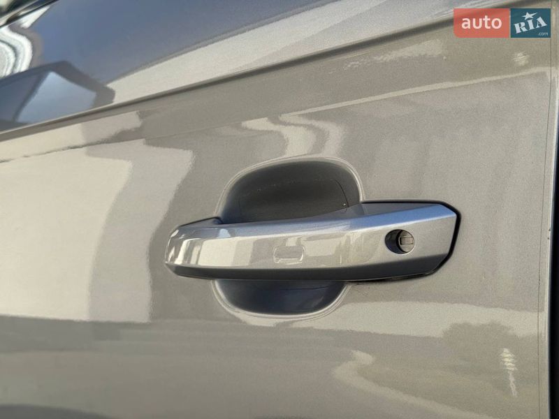 Внедорожник / Кроссовер Audi Q5 2018 в Стрые