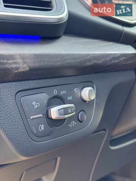 Внедорожник / Кроссовер Audi Q5 2018 в Стрые