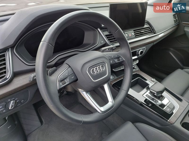 Внедорожник / Кроссовер Audi Q5 2024 в Харькове