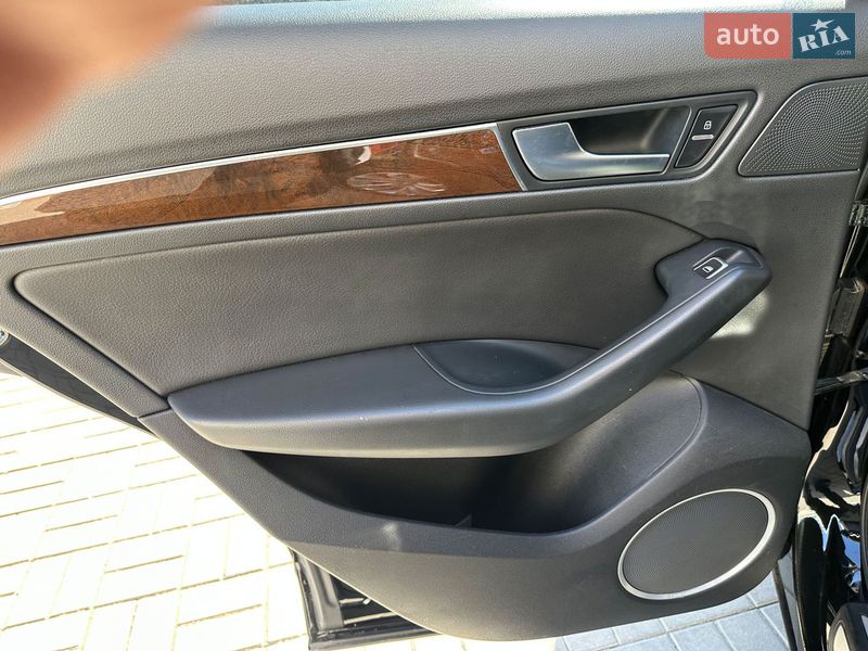 Внедорожник / Кроссовер Audi Q5 2016 в Одессе