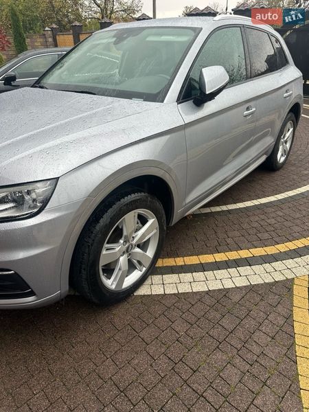 Внедорожник / Кроссовер Audi Q5 2018 в Владимире