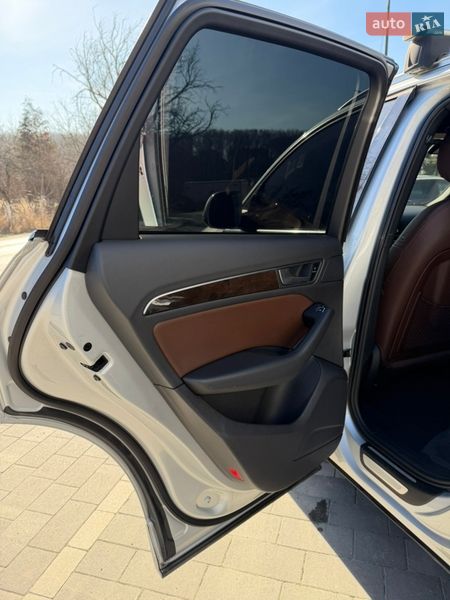 Внедорожник / Кроссовер Audi Q5 2015 в Ужгороде