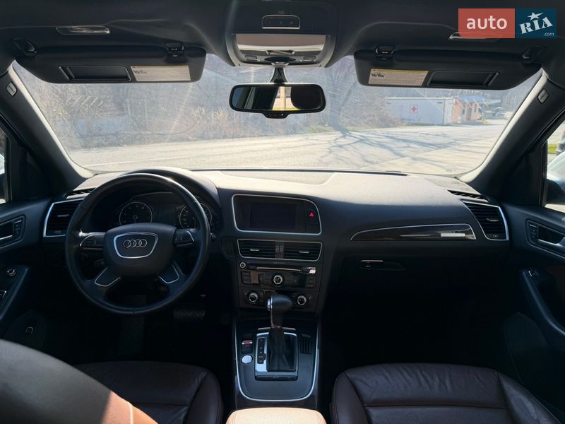 Внедорожник / Кроссовер Audi Q5 2015 в Ужгороде