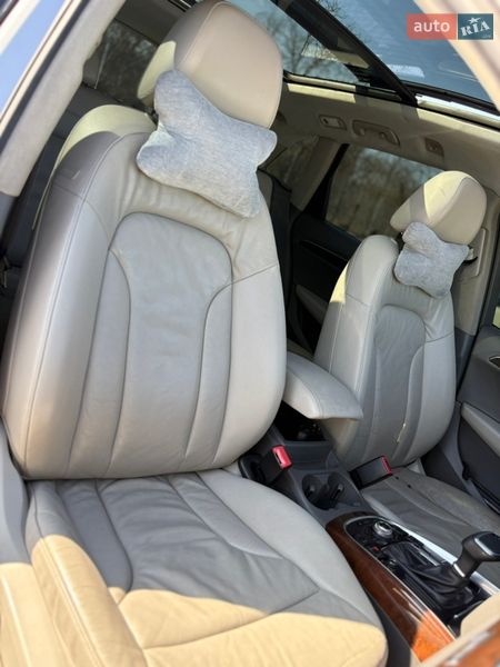 Позашляховик / Кросовер Audi Q5 2011 в Чернівцях