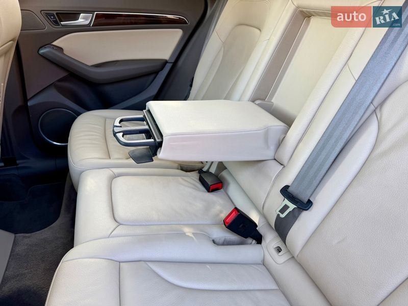 Внедорожник / Кроссовер Audi Q5 2016 в Черновцах