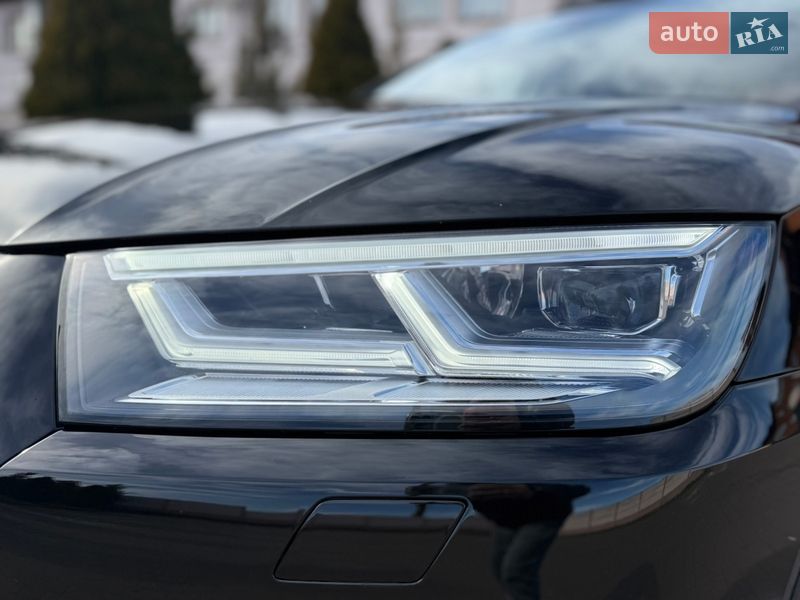 Позашляховик / Кросовер Audi Q5 2017 в Стрию