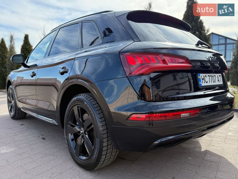 Позашляховик / Кросовер Audi Q5 2017 в Стрию