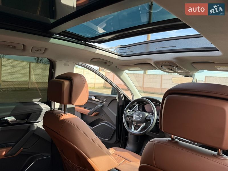 Позашляховик / Кросовер Audi Q5 2017 в Стрию