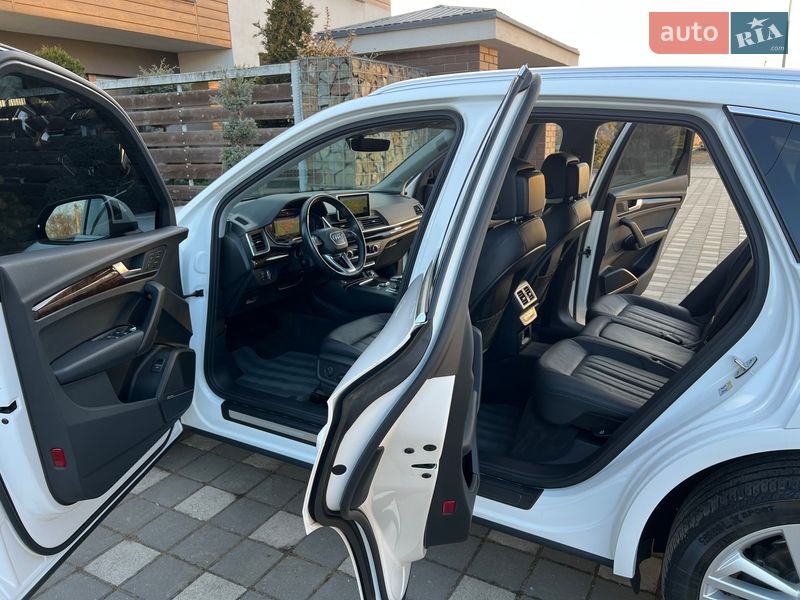 Позашляховик / Кросовер Audi Q5 2018 в Стрию