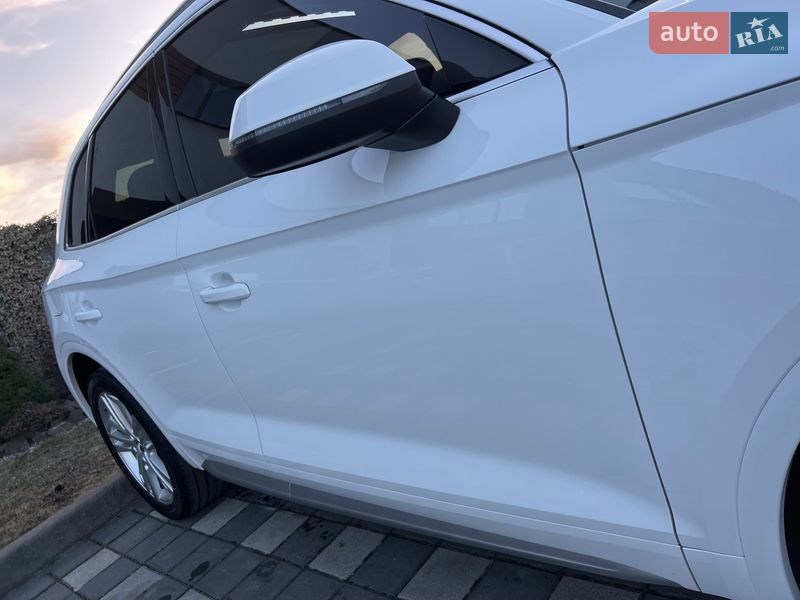 Позашляховик / Кросовер Audi Q5 2018 в Стрию