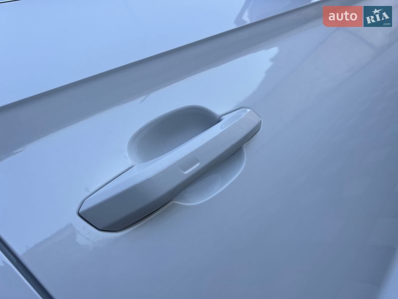 Позашляховик / Кросовер Audi Q5 2018 в Стрию