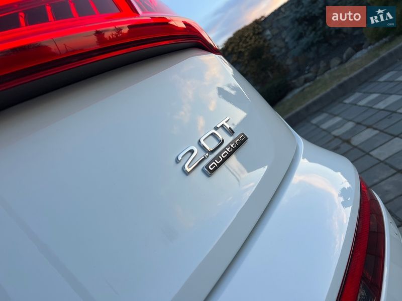 Позашляховик / Кросовер Audi Q5 2018 в Стрию