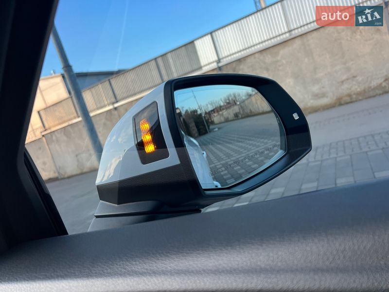 Позашляховик / Кросовер Audi Q5 2018 в Стрию