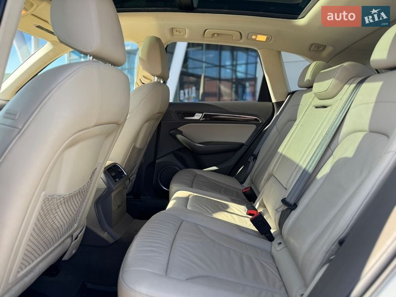Позашляховик / Кросовер Audi Q5 2015 в Києві