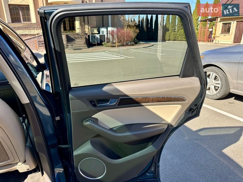 Внедорожник / Кроссовер Audi Q5 2016 в Киеве