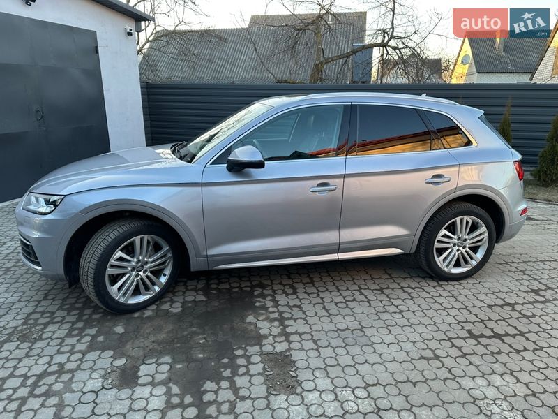 Внедорожник / Кроссовер Audi Q5 2017 в Ратным