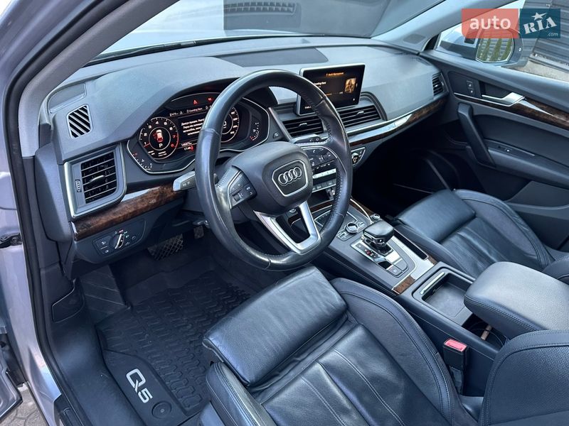 Внедорожник / Кроссовер Audi Q5 2017 в Ратным