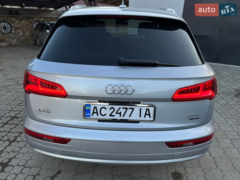 Внедорожник / Кроссовер Audi Q5 2017 в Ратным