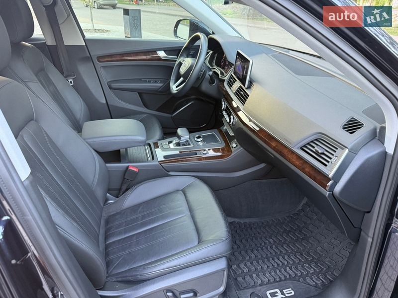 Внедорожник / Кроссовер Audi Q5 2020 в Львове