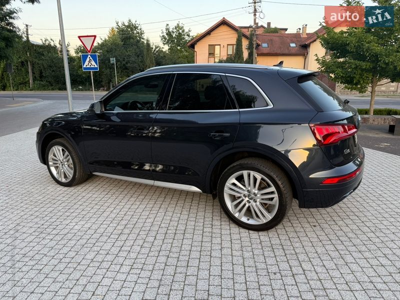 Внедорожник / Кроссовер Audi Q5 2020 в Львове