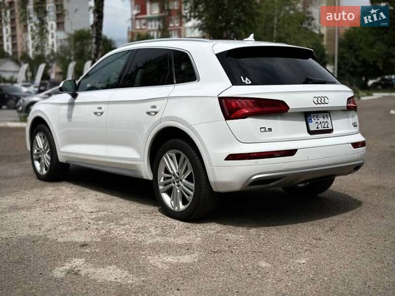 Внедорожник / Кроссовер Audi Q5 2018 в Киеве