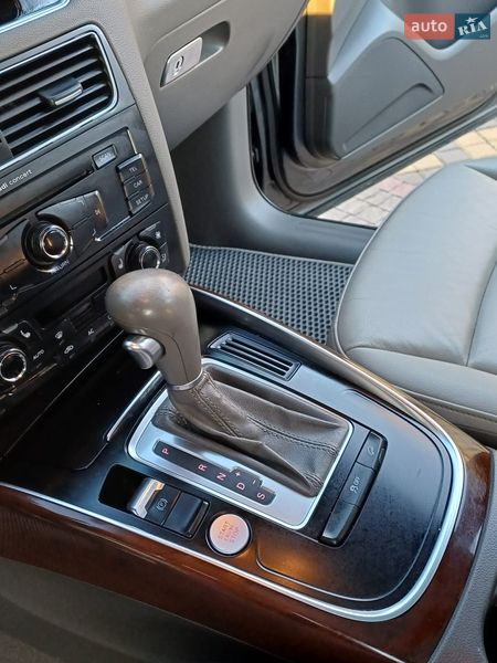 Позашляховик / Кросовер Audi Q5 2011 в Івано-Франківську