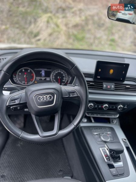 Внедорожник / Кроссовер Audi Q5 2020 в Киеве