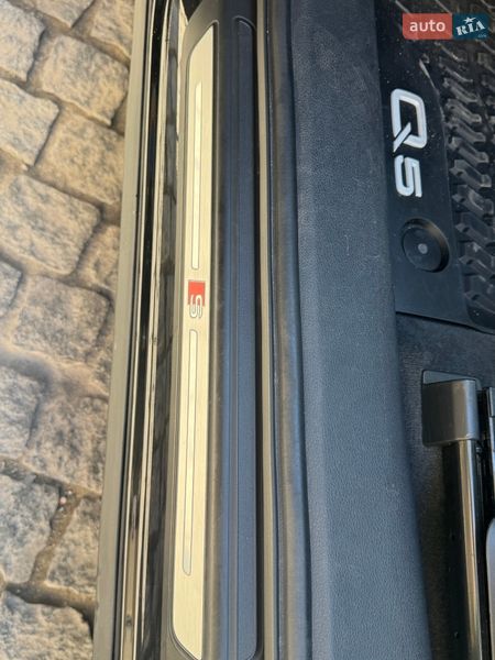 Внедорожник / Кроссовер Audi Q5 2023 в Киеве