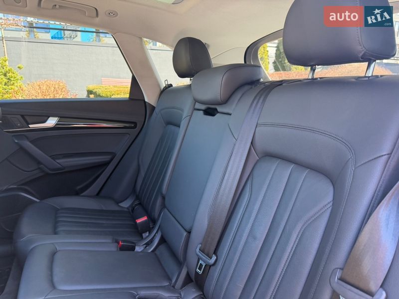 Внедорожник / Кроссовер Audi Q5 2020 в Днепре