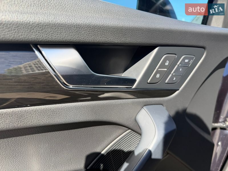 Внедорожник / Кроссовер Audi Q5 2020 в Днепре