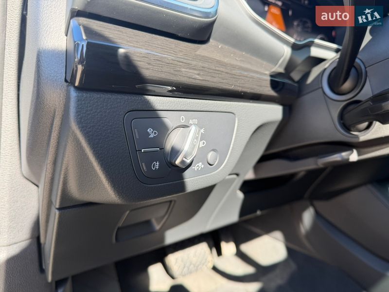 Внедорожник / Кроссовер Audi Q5 2020 в Днепре